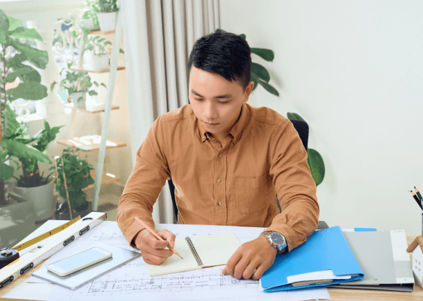 A client reviews a certified contract using Chinese Translation Services in Pennsylvania for a law firm client meeting.