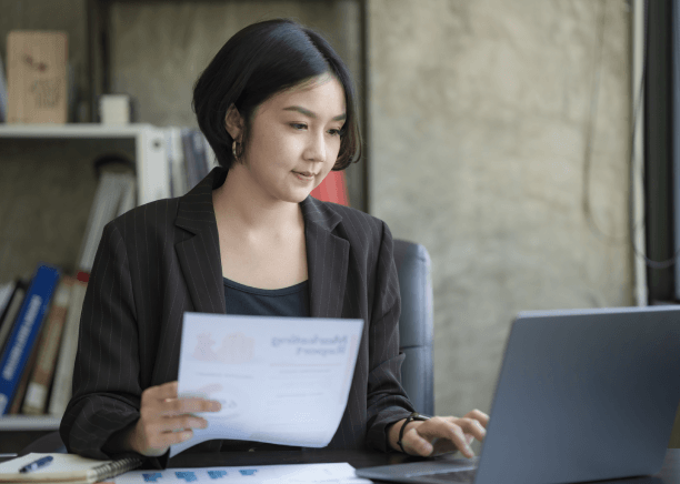 Expert translator working on translating a Pennsylvania divorce certificate for immigration and legal needs.expert-translators-for-divorce-certificate