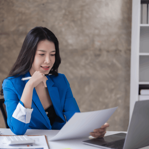 Translator adapting legal content culturally during legal document translation service in Pennsylvania for international use.