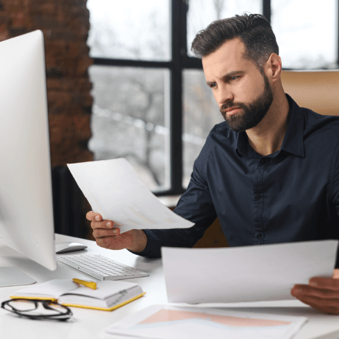 Customer benefiting from certified document translation services in Philadelphia, ensuring USCIS compliance.